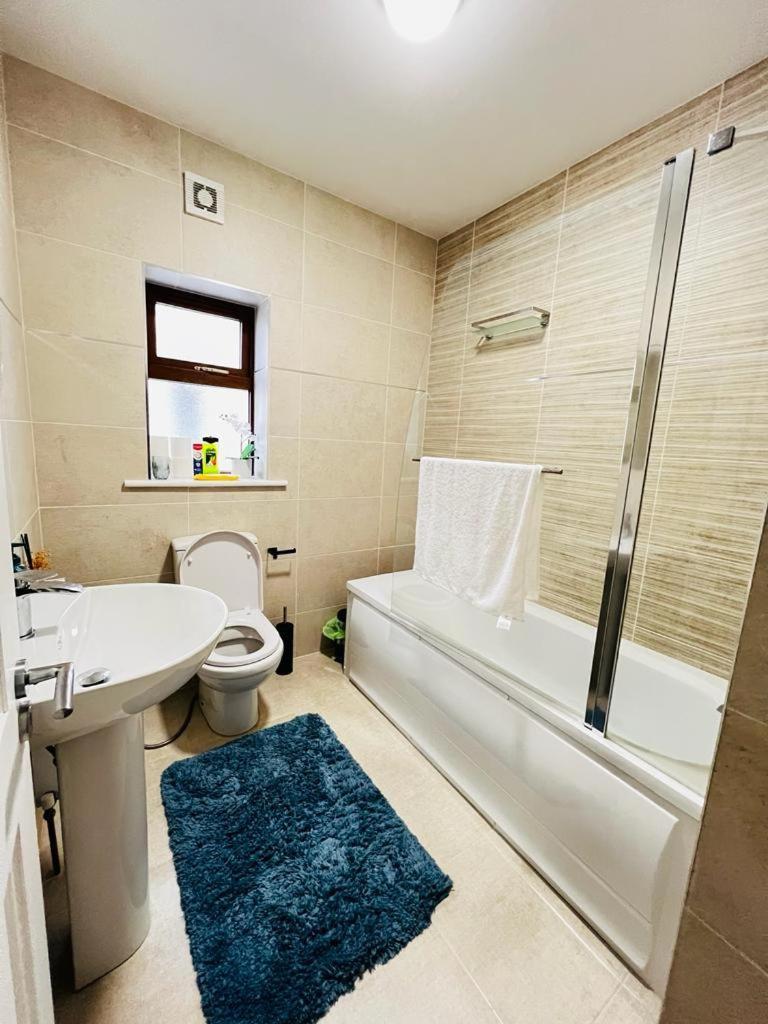 Room In Limerick Junction מראה חיצוני תמונה